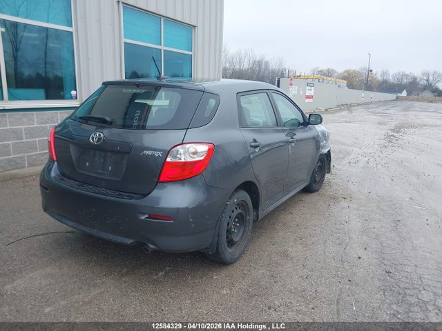 2011 Toyota Corolla Matrix მანქანა იყიდება აუქციონზე, vin: 2T1KU4EE1BC656869, აუქციონის ნომერი: 12584329