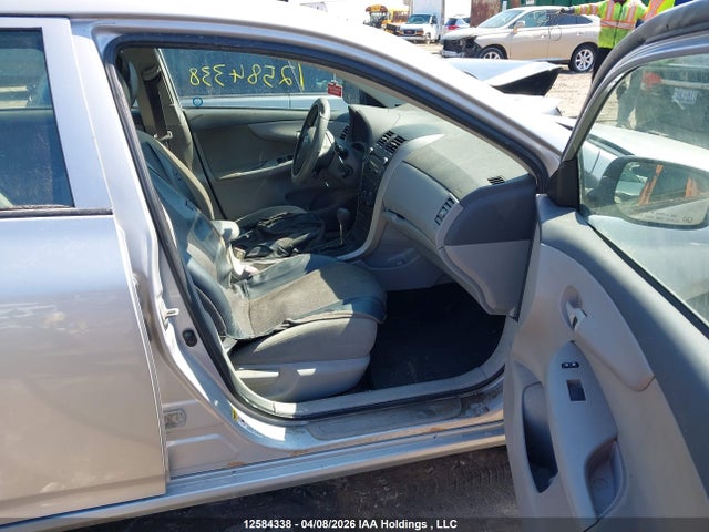 2010 Toyota Corolla Ce მანქანა იყიდება აუქციონზე, vin: 2T1BU4EEXAC211187, აუქციონის ნომერი: 12584338