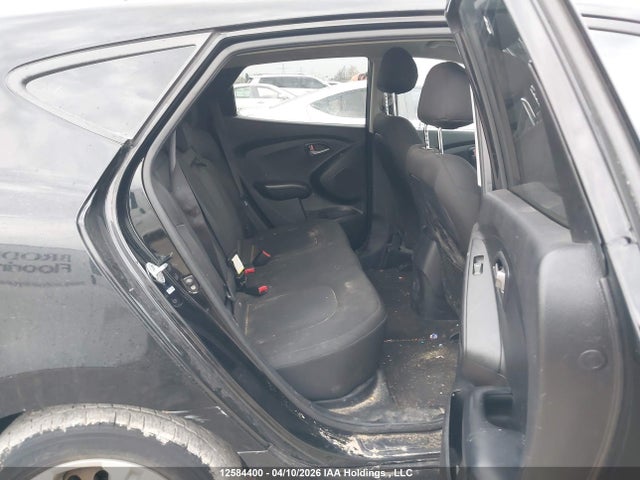 KM8JT3AF9FU068147 Hyundai TUCSON GLS