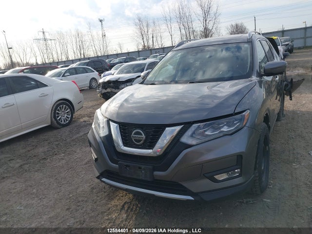JN8AT2MV7JW320402 Nissan Rogue