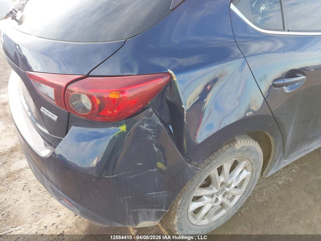 3MZBM1L70FM180997 Mazda 3 TOURING