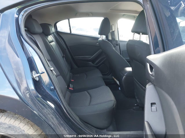 3MZBM1L70FM180997 Mazda 3 TOURING