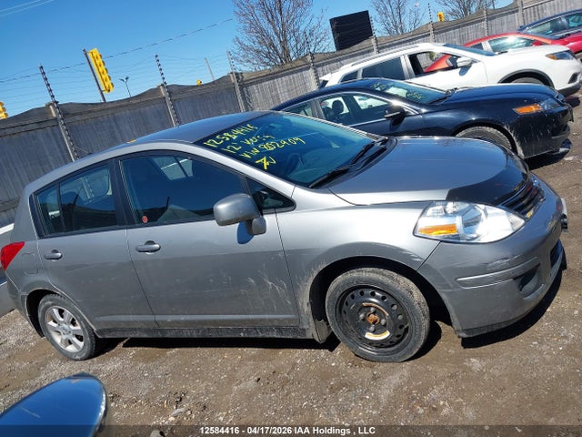 12584416 :رقم المزاد ، 3N1BC1CPXCK802909 vin ، 2012 Nissan Versa 1.8 Sl مزاد بيع