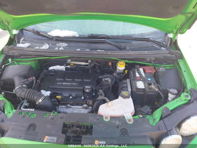 1G1JG6SB1F4180696 Chevrolet Sonic