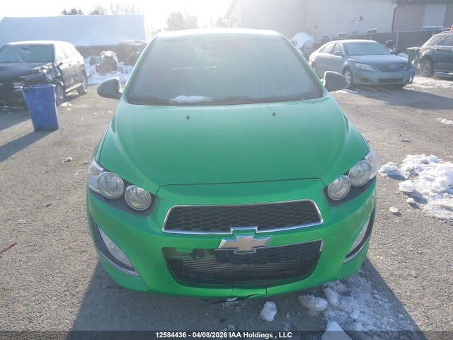 1G1JG6SB1F4180696 Chevrolet Sonic