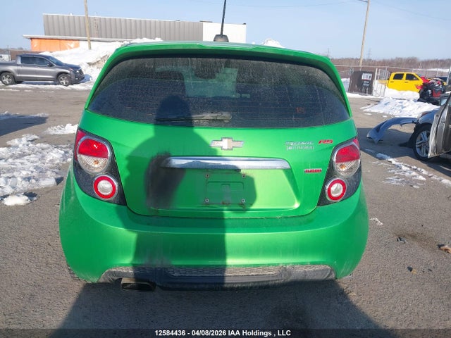 1G1JG6SB1F4180696 Chevrolet Sonic
