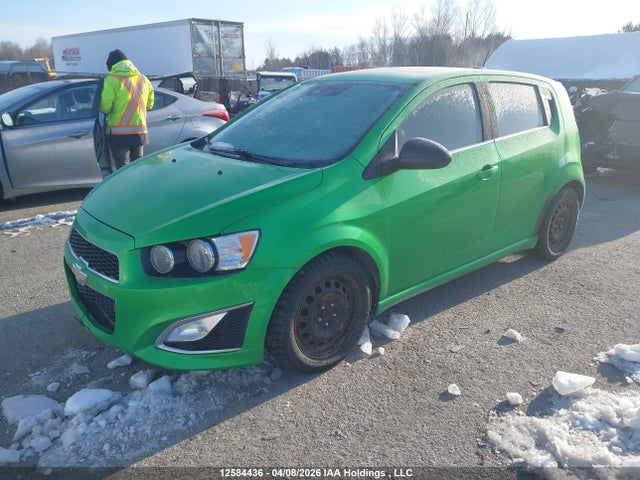 1G1JG6SB1F4180696 Chevrolet Sonic