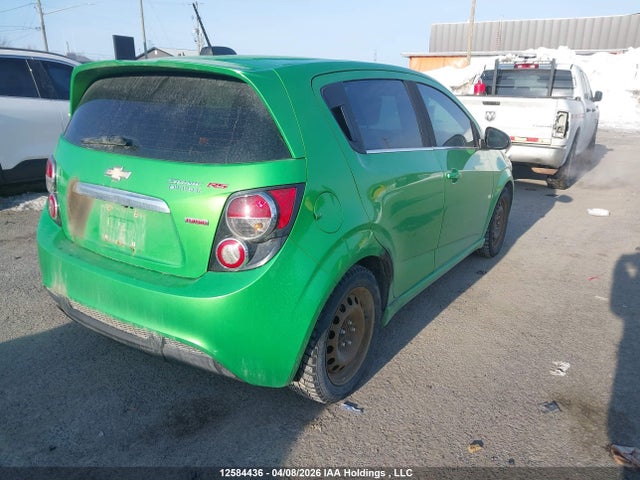 1G1JG6SB1F4180696 Chevrolet Sonic