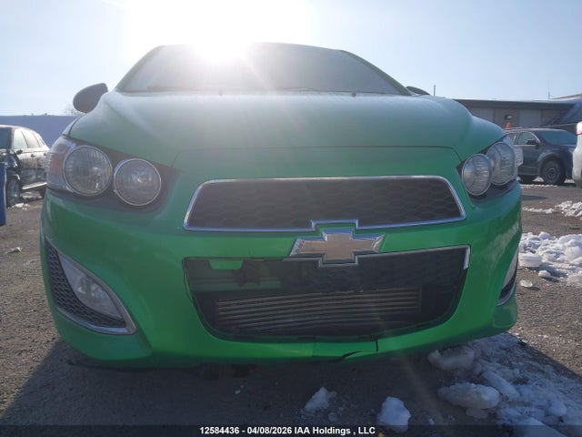 1G1JG6SB1F4180696 Chevrolet Sonic