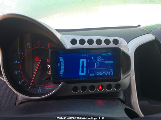 1G1JG6SB1F4180696 Chevrolet Sonic