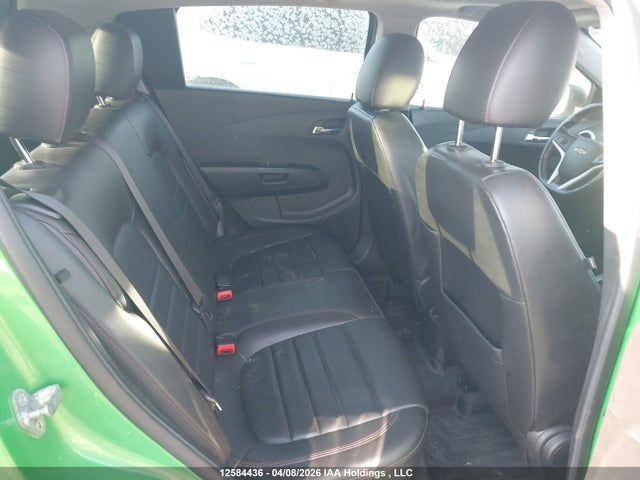 1G1JG6SB1F4180696 Chevrolet Sonic