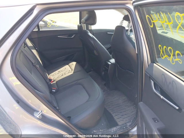 KNDCR3L1XR5082828 KIA NIRO EV