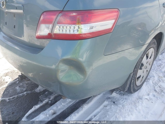 2010 Toyota Camry Le მანქანა იყიდება აუქციონზე, vin: 4T1BF3EKXAU505956, აუქციონის ნომერი: 12584452