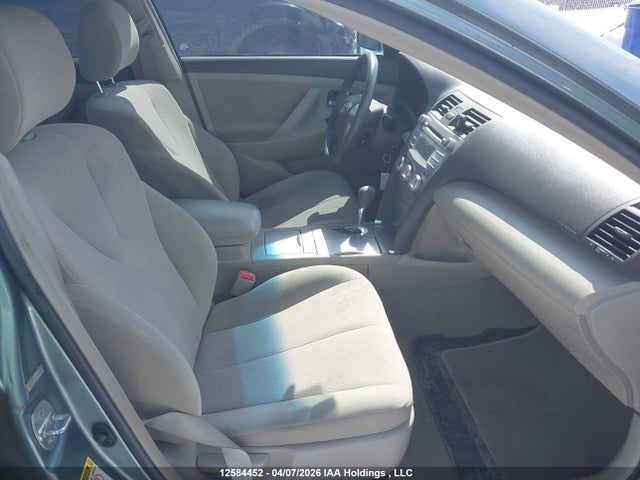 2010 Toyota Camry Le მანქანა იყიდება აუქციონზე, vin: 4T1BF3EKXAU505956, აუქციონის ნომერი: 12584452