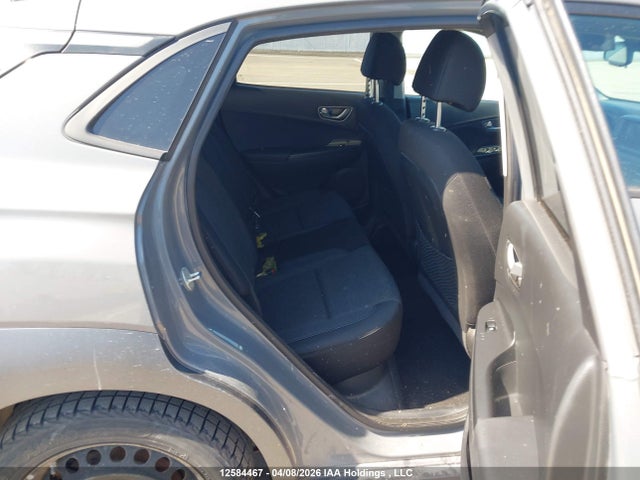 KM8K23AG8MU119327 Hyundai Kona Sel
