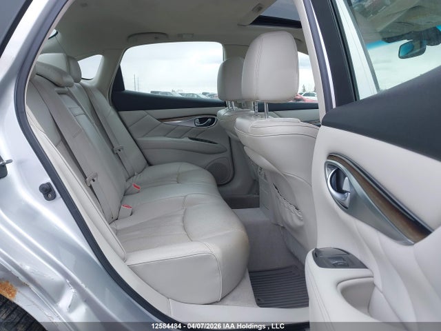 12584484 :رقم المزاد ، JN1AY1ARXBM570537 vin ، 2011 Infiniti M56x مزاد بيع