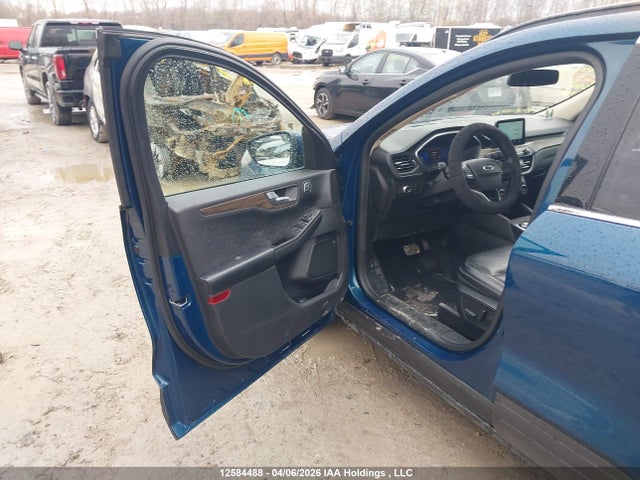 12584488 :رقم المزاد ، 1FMCU9DZXLUB79512 vin ، 2020 Ford Escape Titanium مزاد بيع