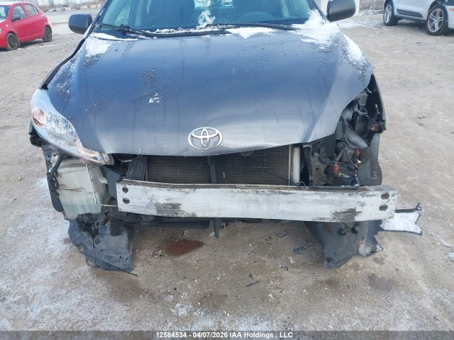 2T1KU4EE2EC130304 Toyota Matrix