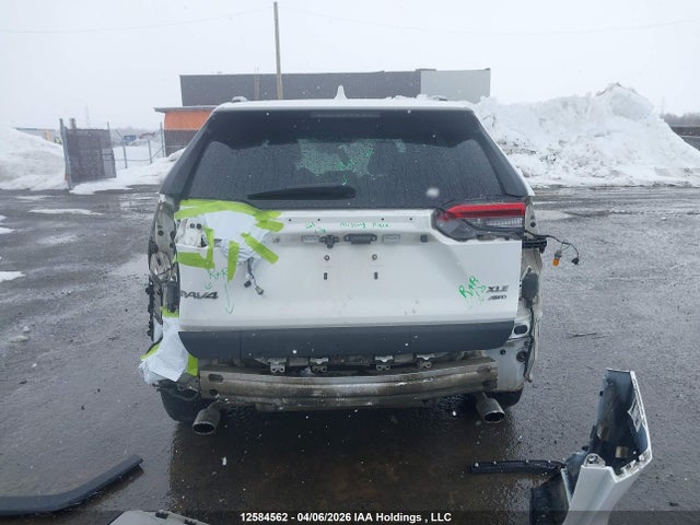 2021 Toyota Rav4 Xle მანქანა იყიდება აუქციონზე, vin: 2T3R1RFVXMC220549, აუქციონის ნომერი: 12584562
