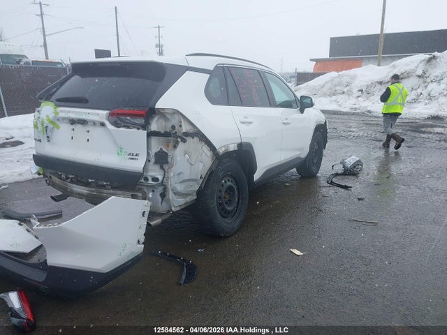 2021 Toyota Rav4 Xle მანქანა იყიდება აუქციონზე, vin: 2T3R1RFVXMC220549, აუქციონის ნომერი: 12584562