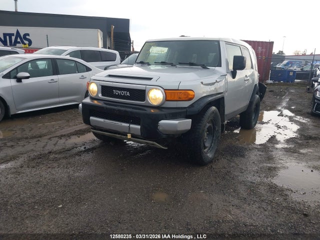 12580235 :رقم المزاد ، JTEBU11F48K044827 vin ، 2008 Toyota Fj Cruiser مزاد بيع