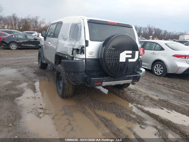12580235 :رقم المزاد ، JTEBU11F48K044827 vin ، 2008 Toyota Fj Cruiser مزاد بيع