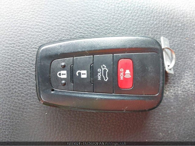 2T3R1RFV6RC477165 Toyota Rav4 Xle