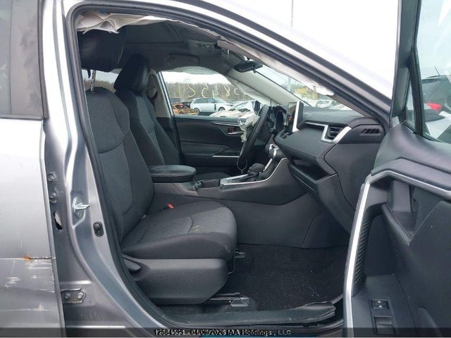 2T3R1RFV6RC477165 Toyota Rav4 Xle
