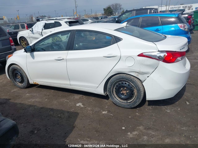 Продажа на аукционе авто 2013 Hyundai Elantra Gls, vin: 5NPDH4AE2DH217859, номер лота: 12584620