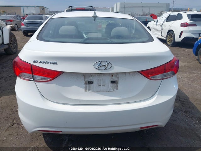 Продажа на аукционе авто 2013 Hyundai Elantra Gls, vin: 5NPDH4AE2DH217859, номер лота: 12584620