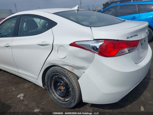 Продажа на аукционе авто 2013 Hyundai Elantra Gls, vin: 5NPDH4AE2DH217859, номер лота: 12584620