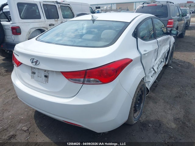 Продажа на аукционе авто 2013 Hyundai Elantra Gls, vin: 5NPDH4AE2DH217859, номер лота: 12584620