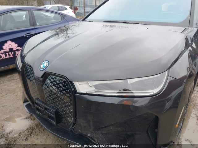 12584624 :رقم المزاد ، WB513CF06PCL78624 vin ، 2023 Bmw Ix Xdrive40 مزاد بيع