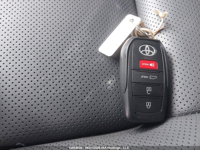 12584636 :رقم المزاد ، JTDAAAAF2S3032587 vin ، 2025 Toyota Crown Limited مزاد بيع