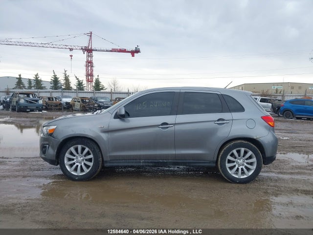 4A4AJ3AU0EE601559 Mitsubishi RVR SE