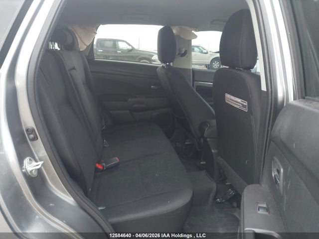 4A4AJ3AU0EE601559 Mitsubishi RVR SE