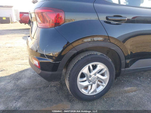 KMHRC8A34SU380912 Hyundai Venue Sel/limited