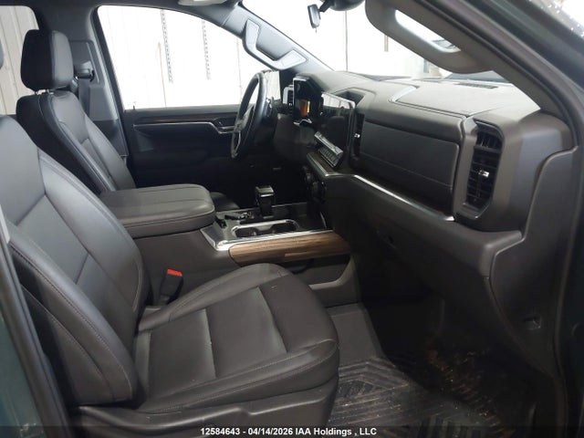 Продажа на аукционе авто 2025 Chevrolet Silverado 1500 4wd Lt Trail Boss, vin: 3GCUKFE89SG375493, номер лота: 12584643