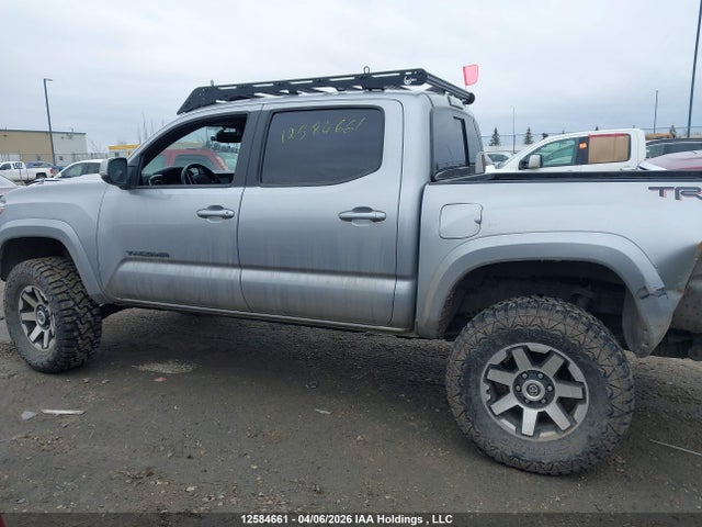 5TFCZ5AN8HX070603 Toyota Tacoma Dbl Cab/sr/trdspt/or/pro