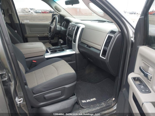 12584684 :رقم المزاد ، 1D7RV1CT5BS694590 vin ، 2011 Ram Ram 1500 Slt مزاد بيع