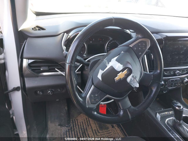 1GNEVGKW2JJ255611 Chevrolet Traverse Lt Cloth