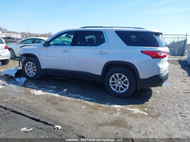 1GNEVGKW2JJ255611 Chevrolet Traverse Lt Cloth