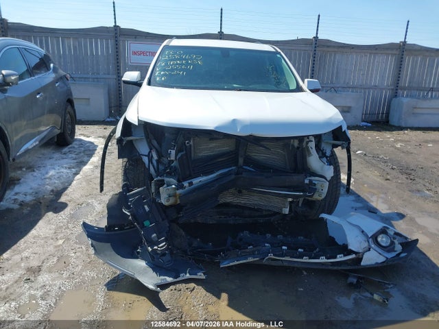 1GNEVGKW2JJ255611 Chevrolet Traverse Lt Cloth