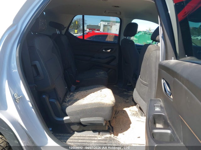 1GNEVGKW2JJ255611 Chevrolet Traverse Lt Cloth