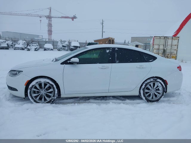 2016 Chrysler 200 S მანქანა იყიდება აუქციონზე, vin: 1C3CCCBB4GN134001, აუქციონის ნომერი: 12582292