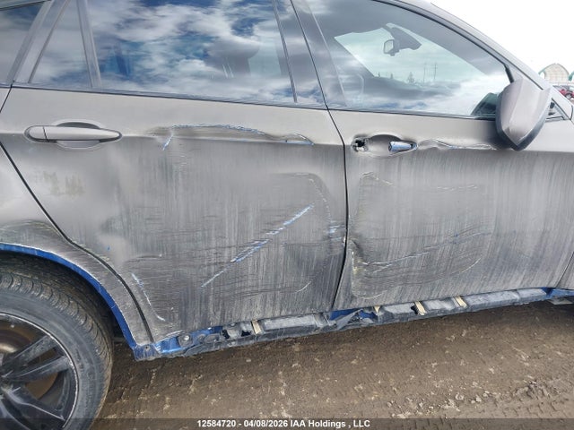 12584720 :رقم المزاد ، 5YMGZ0C58BLK14190 vin ، 2011 Bmw X6 M مزاد بيع
