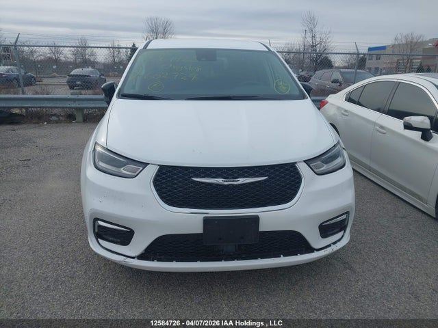 Chrysler Pacifica Touring L 2024 2C4RC1BG2RR107259 Image 12