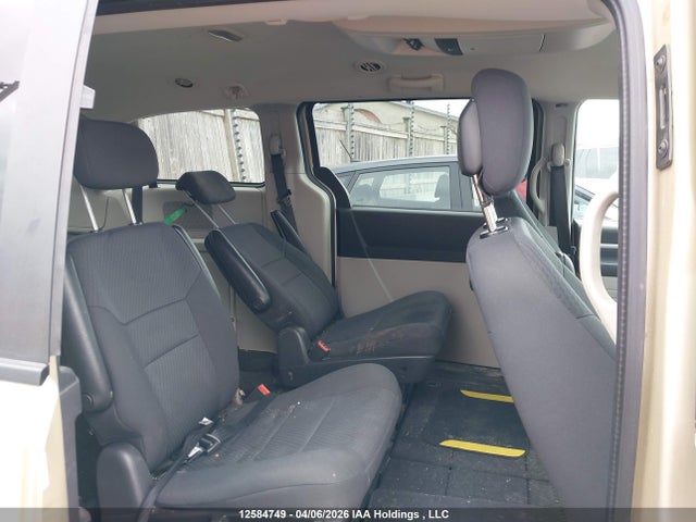12584749 :رقم المزاد ، 2D4RN4DE6AR445908 vin ، 2010 Dodge Grand Caravan Se مزاد بيع