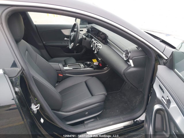 W1K5J4HB0TN593131 Mercedes-Benz CLA 250 4MATIC