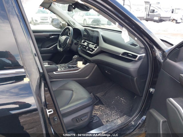 2021 Toyota Highlander Hybrid Limited მანქანა იყიდება აუქციონზე, vin: 5TDEBRCH7MS054551, აუქციონის ნომერი: 12584775
